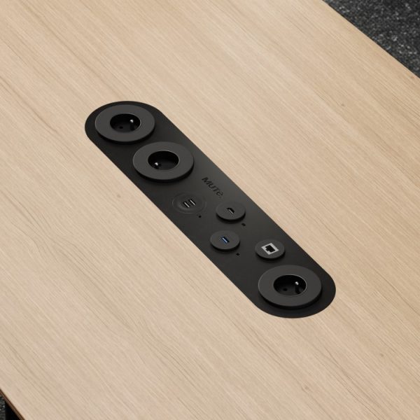 Space-XL_02_TableSockets_201015_S — kopia